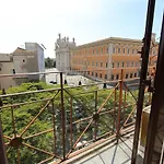 Aria Oda ve Kahvaltı 4*
